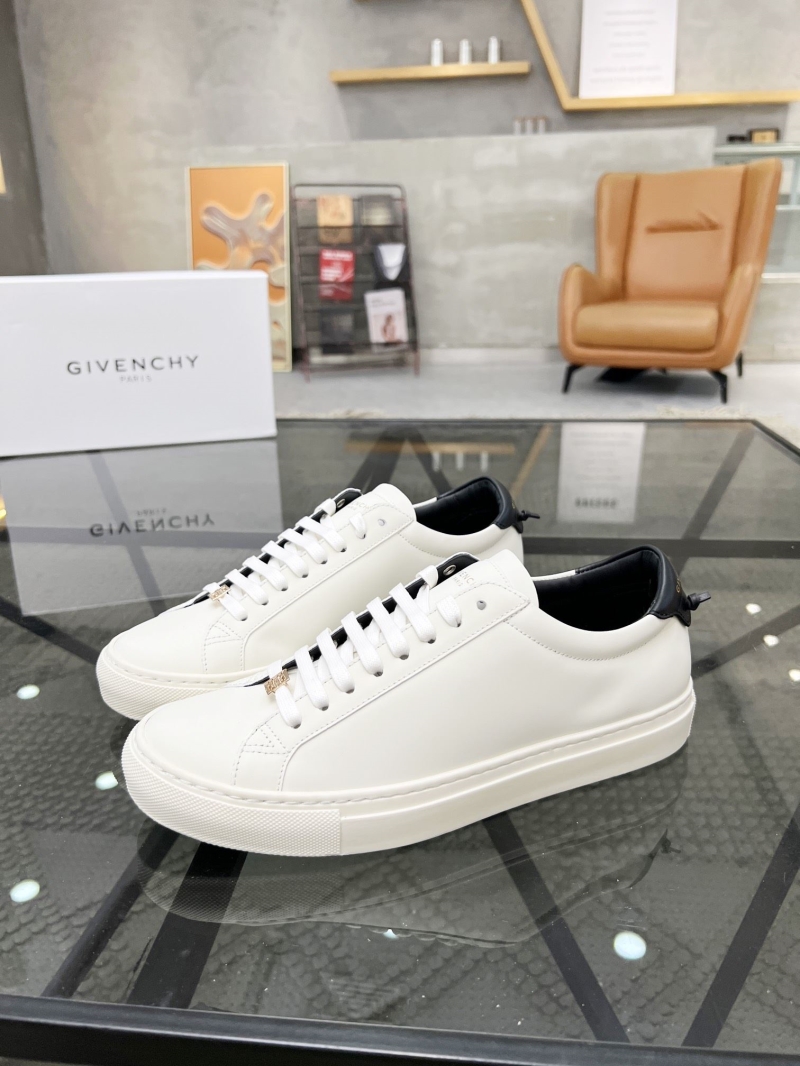 Givenchy Sneakers